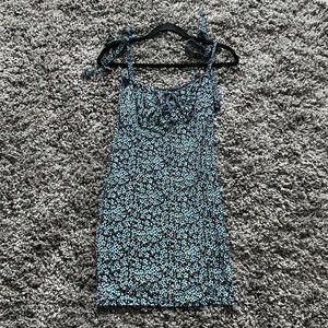 MISSGUIDED Floral Mini Dress